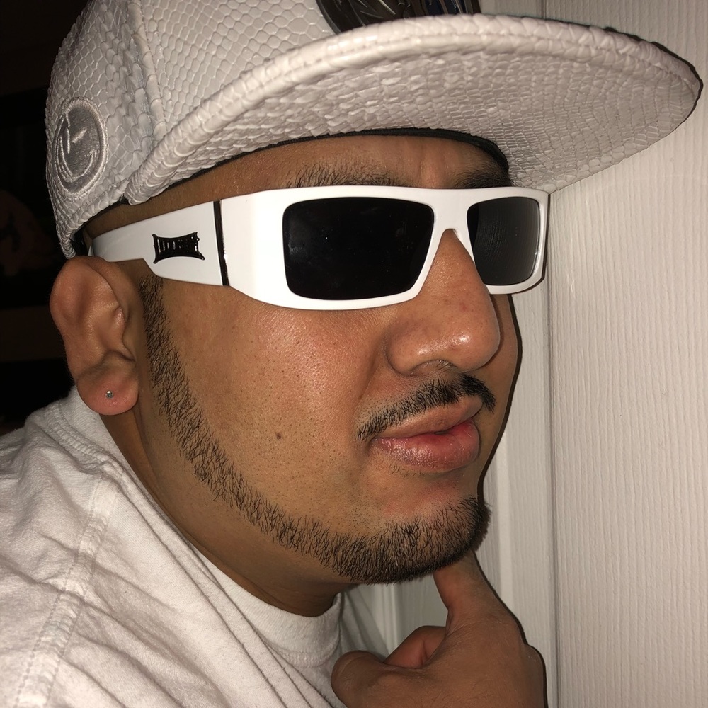 Meet your Posher, Diego